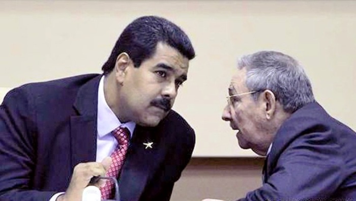 Nicolás-Maduro-y-Raúl-Castro